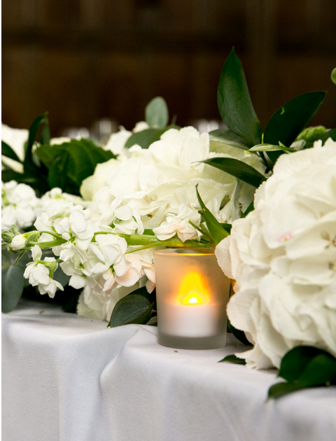 Stephanie Saunders Luxury Floral Design, Holly and James' wedding, Keith Appleby Photography, Worcester Cathedral