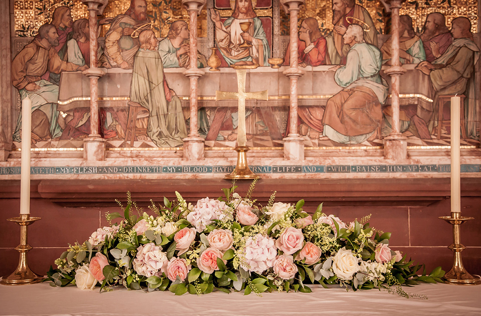 Stephanie Saunders Luxury Floral Design, Jules and Nico's wedding, Stefanie Calleja-Gera, Cotswold Weddings, Cowley Manor