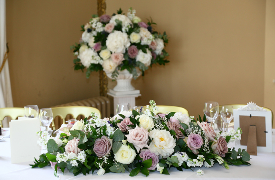 Stephanie Saunders Luxury Floral Design, Lucinda and Paul, Martin Dabek Photography, Orchardleigh House