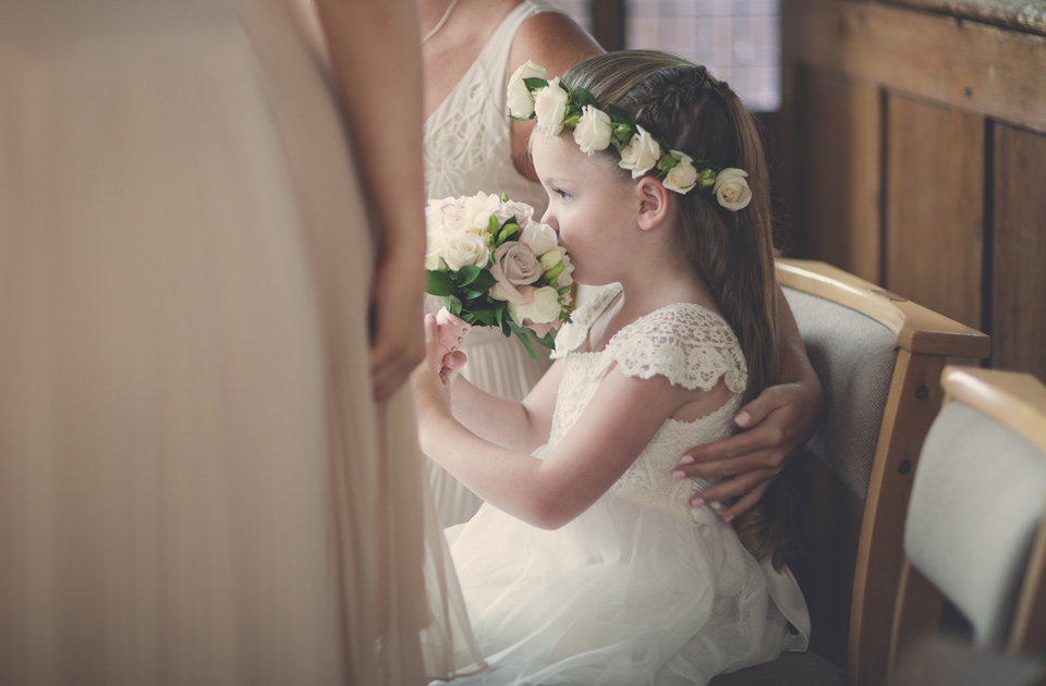 Stephanie Saunders Luxury Floral Design, Lucinda and Stuart's wedding, Belinda McCarthy, Hare and Hounds Tetbury
