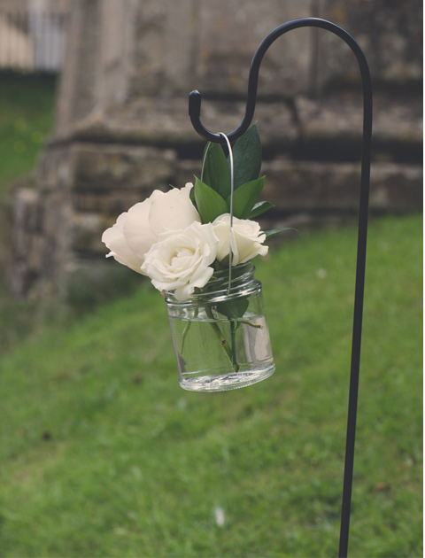 Stephanie Saunders Luxury Floral Design, Lucinda and Stuart's wedding, Belinda McCarthy, Hare and Hounds Tetbury