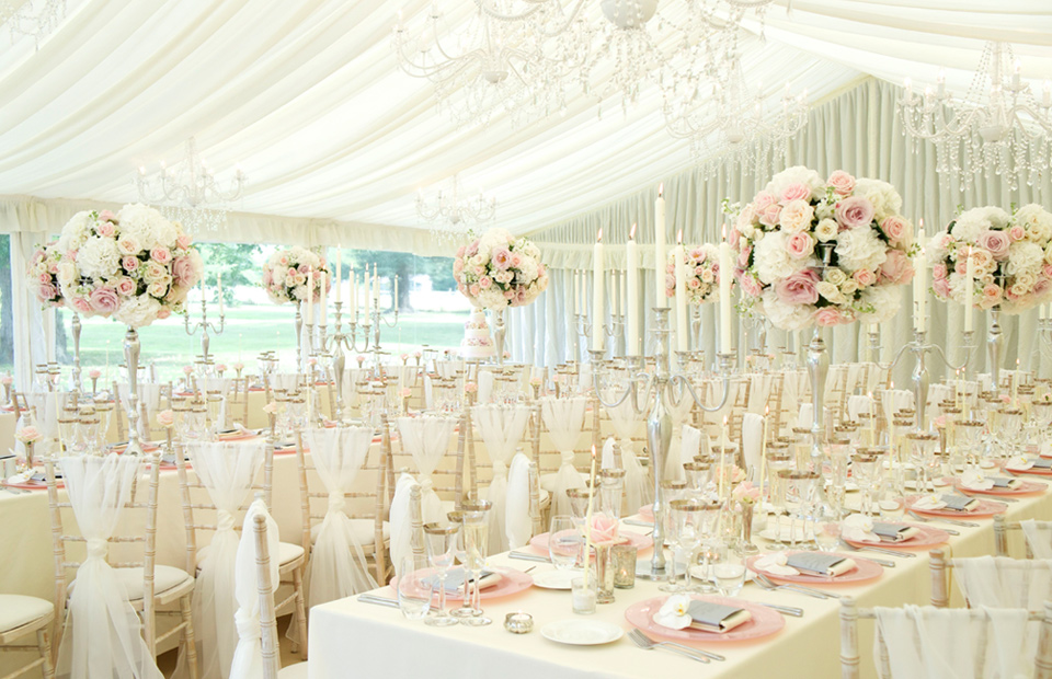 Stephanie Saunders | Luxury